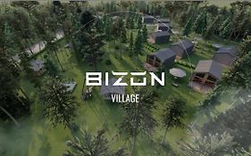 Bizon Village